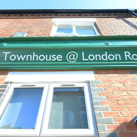 Townhouse Plus @ London Road Stoke Exterior foto
